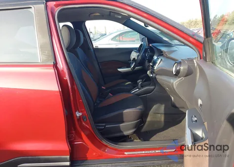 2018 Nissan Kicks Sr z USA, uszkodzony, nr VIN 3N1CP5CU4JL518981